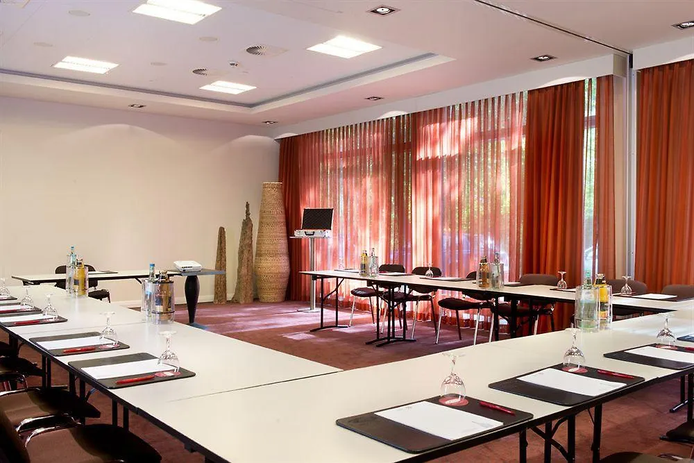 Adina Apartment Hotel Berlin Checkpoint Charlie גרמניה